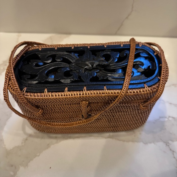 Handcrafted Rattan Bag - Picture 12 of 15